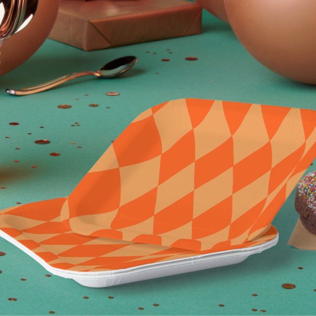 Hell und Dunkel Orange Harlequin Diamanten Dame  Pappteller (Von Creator hochgeladen)