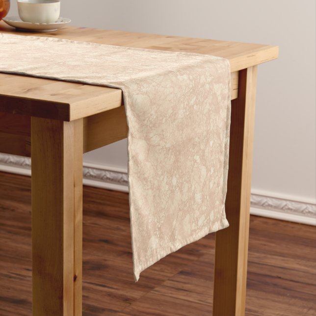 Hellbeige Creme Marmortrezzo Textur Kurzer Tischläufer (Beispiel)