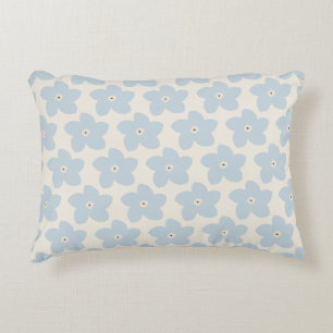 Hellblau und cremefarbene Retro-Blume Dekokissen