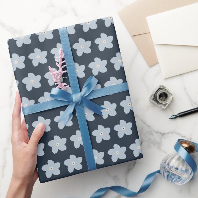 Hellblau und marineblaue Retro-Blume Geschenkpapier (Schenken)