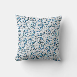 Hellblau und weiß Elegantes, blumengeschmücktes  Kissen