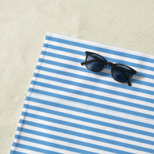 Hellblau und weiß gestreift strandtuch