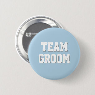 Hellblaue athletische Buchstaben Team Bräutigam Button