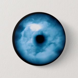 Hellblaue bewölkte Augengraphik Button