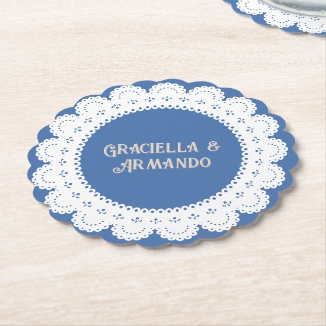 Hellblaue minimalistische Papier-Hochzeitsunterset Untersetzer (angewinkelt)