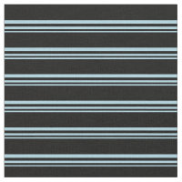 Hellblaue und schwarze farbige Linien