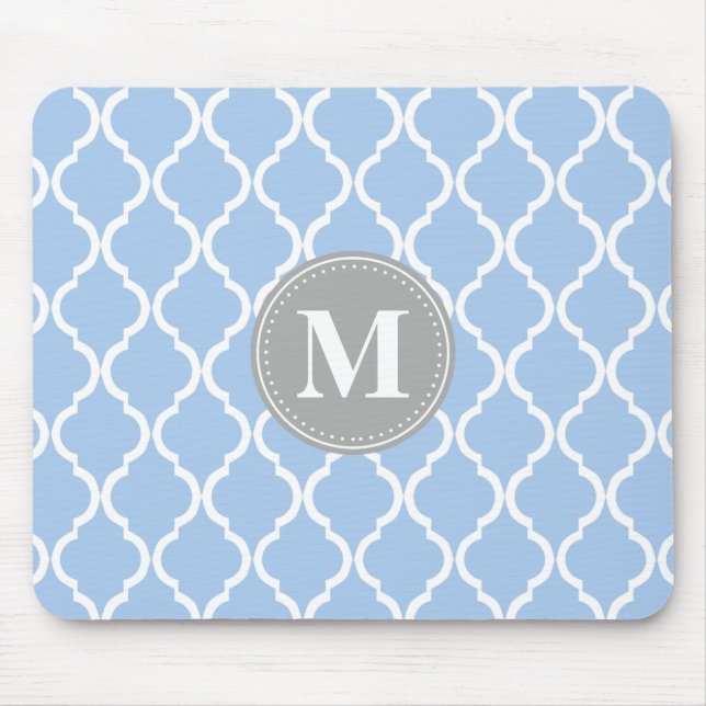 Hellblauer marokkanischer Gittergrau Monogram Mousepad (Vorne)