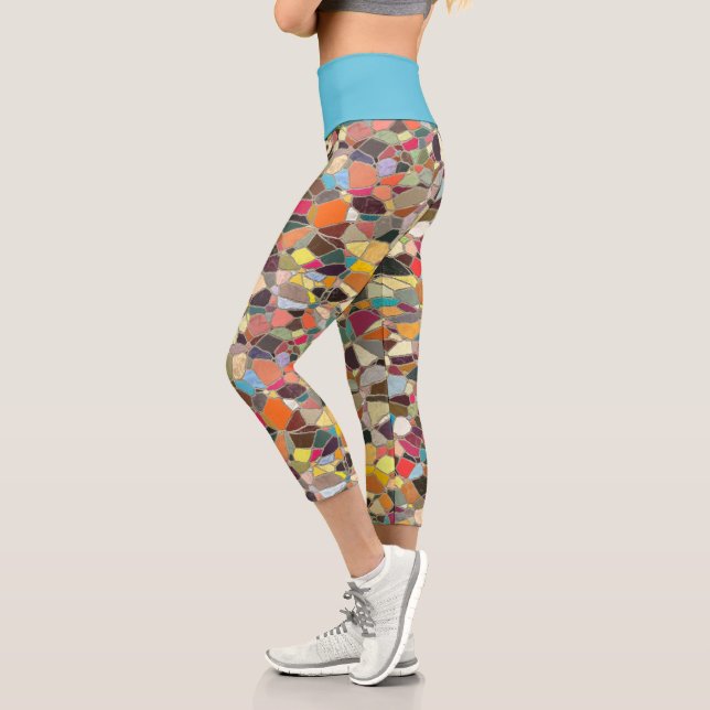 Hellblauer Rosa Gelborange Lila Mosaik Capri Leggings (Links)