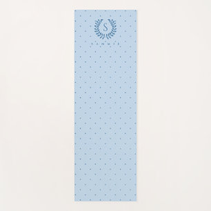 Hellblaues Lorbeer-Monogramm-Punkte-Muster Yogamatte