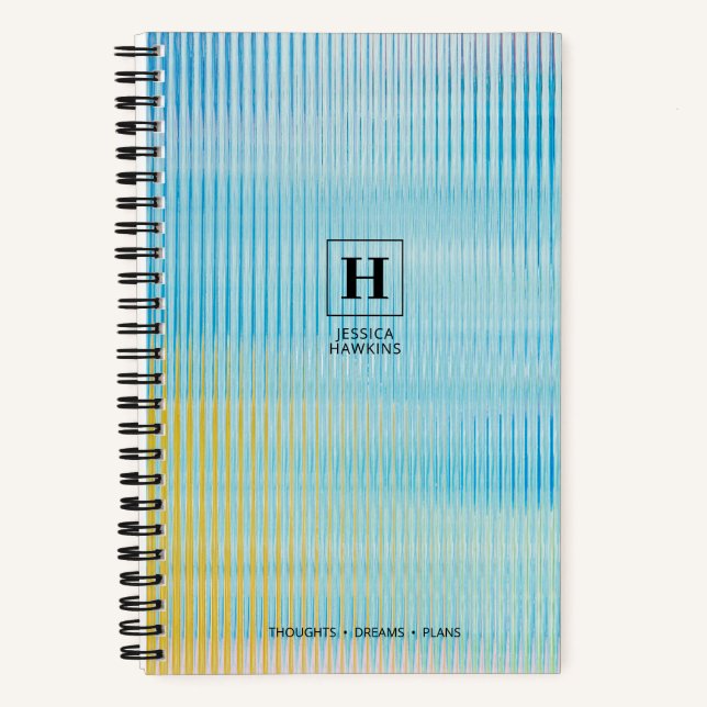 Hellblaues, prismatisches Glas Klassisches Monogra Notizbuch (Vorderseite)