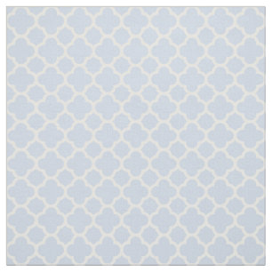 Hellblaues weißes Quatrefoil Muster Stoff