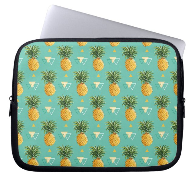 Helle Ananas auf geometrischem Muster Laptopschutzhülle (Vorderseite)