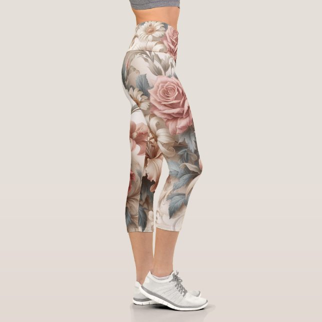 Helle antike Blumenperfektion Capri Leggings (Rechts)