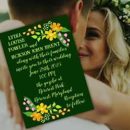 Helle Blume auf tiefgrüner Hochzeit Einladung