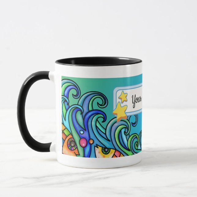 Helle Farben, Wellen - Fischdoodles, personalisier Tasse (Links)