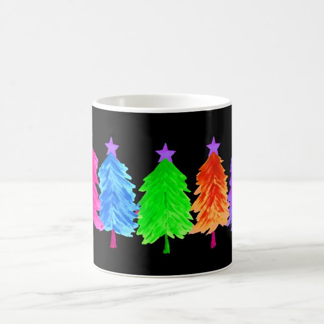 Helle, farbenfrohe Weihnachtsbäume Kaffeetasse (Mittel)