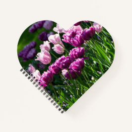 Helle Lila und rosa Tulpen an einem sonnigen Tag Notizbuch