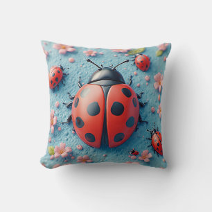 Helle Marienkäfer unter Sakurablüten  Kissen