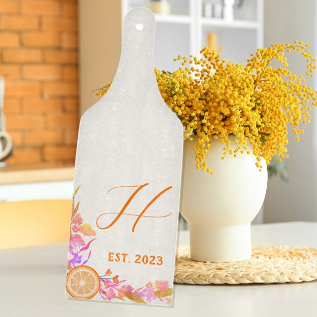 Helle Orange Fruit Floral Monogram etabliert Schneidebrett (Von Creator hochgeladen)