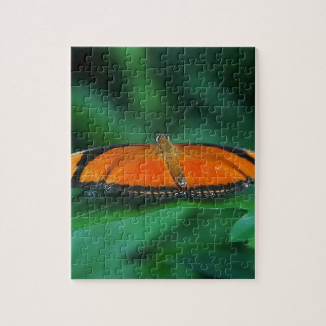 Helle Orange und schwarze Schmetterlinge auf der l Puzzle (Vertikal)