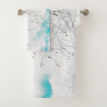 Helle Pastel Light Blue Turquoise Treff Sky Badhandtuch Set<br><div class="desc">Helle Pastel Light Blue Türkise Tree Brunches Sky Bath Handtuchhandtücher Set,  um Ihre Sammlung hinzuzufügen. Eine tolle Geschenk / Geschenkidee für alle,  die Liebe glückliche positive Vibes,  maßgeschneiderte Design personalisierte Gegenstände,  Natur,  Bio Thema,  sanfte Farben etc.</div>