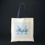Helle Pastelltüte und marineblaue Tasche<br><div class="desc">Helle Pastelltasche & marineblaue Hochzeitstasche mit personalisiertem Monogramm. Vintages elegantes Design. Geeignet für Brautmädchen,  Blume,  Trauzeugin,  Brautmutter,  Gäste etc. Eleganter Skripttext für den Namen. Gold gelber Name Anfangsbuchstaben.</div>