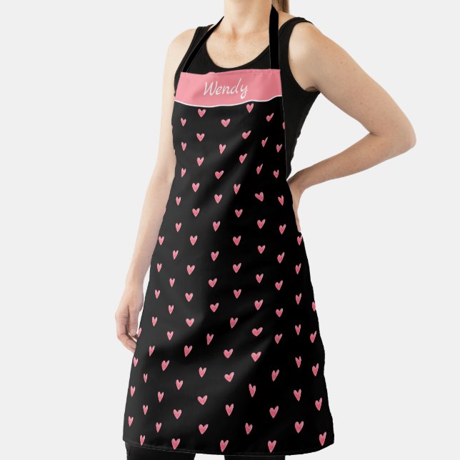 Helle Valentines Herz Polka Dot Muster auf schwarz Schürze (InSitu)