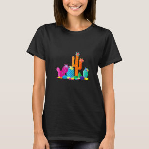 Heller Kakteen Steingarten mit Kaktusblüten T-Shirt