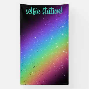 Heller Regenbogen mit Sternen-Selfie-Station Hinte Banner