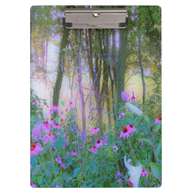 Heller Sonnenaufgang mit rosa Türmen in meinem Gar Klemmbrett (Vorderseite)