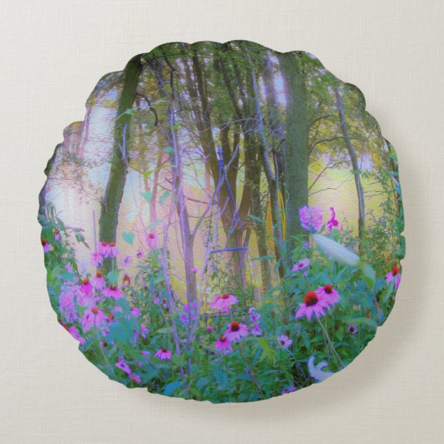 Heller Sonnenaufgang mit rosa Türmen in meinem Gar Rundes Kissen (Vorderseite)