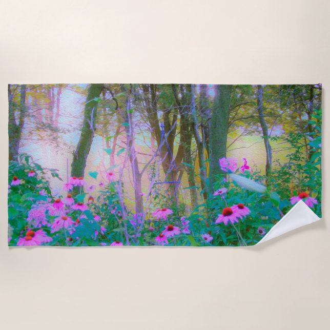 Heller Sonnenaufgang mit rosa Türmen in meinem Gar Strandtuch (Vorderseite)