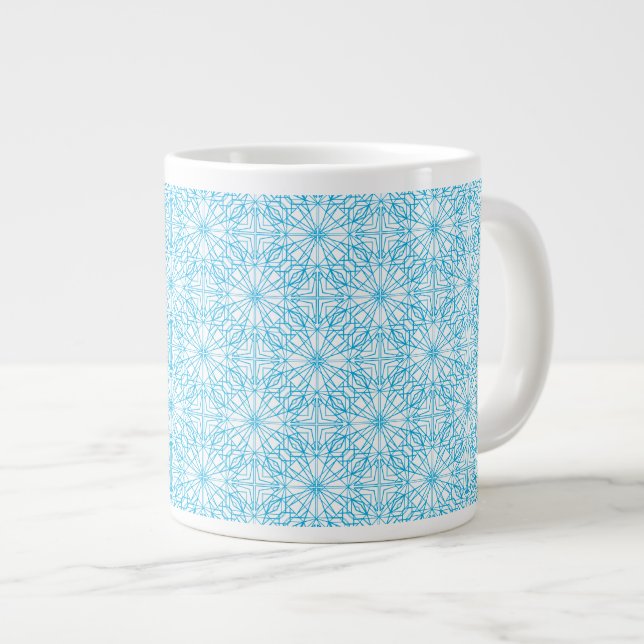 Helles, blaues, geometrisches Symmetriemuster Jumbo-Tasse (Vorderseite Rechts)