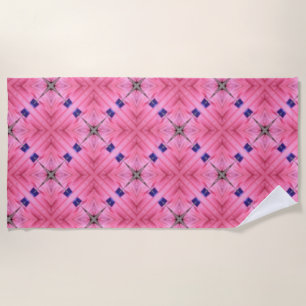 Helles Rosa überall im Patterns Beach Handtuch