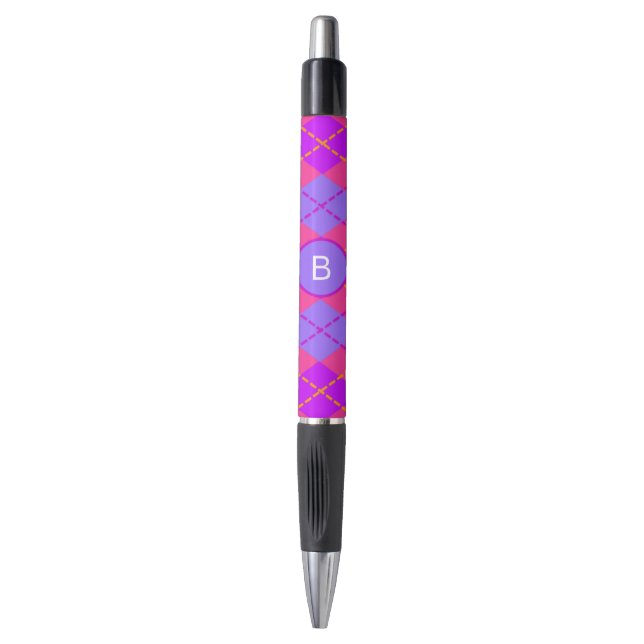 Helles Rosa und Blau Argyle-Muster Monogramm Kugelschreiber (Vorderseite Vertikal)