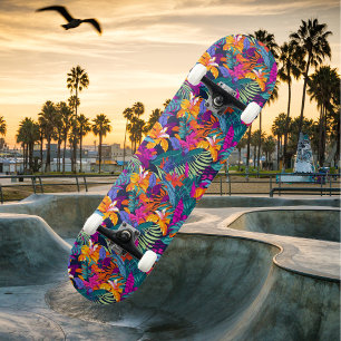 Helles tropisches Sommer Skateboard