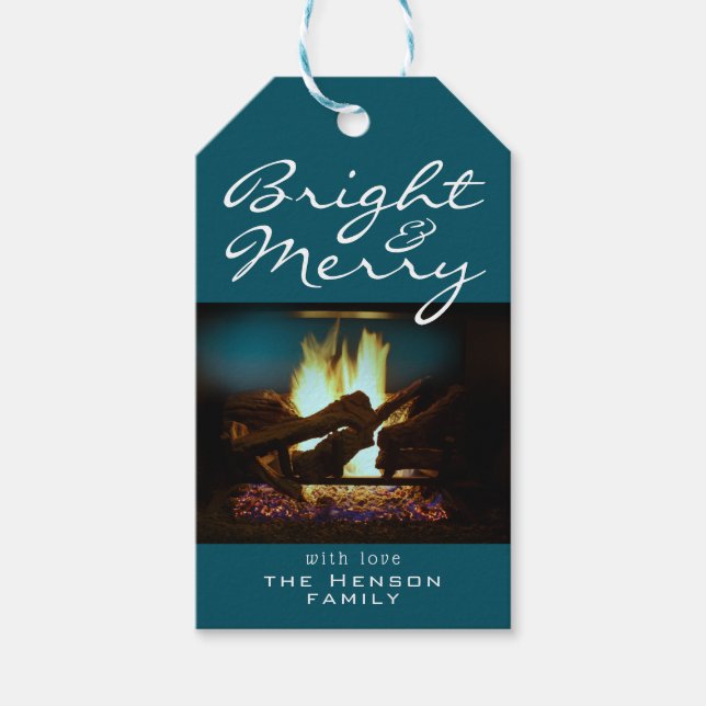 Helles und fröhliches Feuerplatz Weihnachten Foto Geschenkanhänger (Vorderseite)