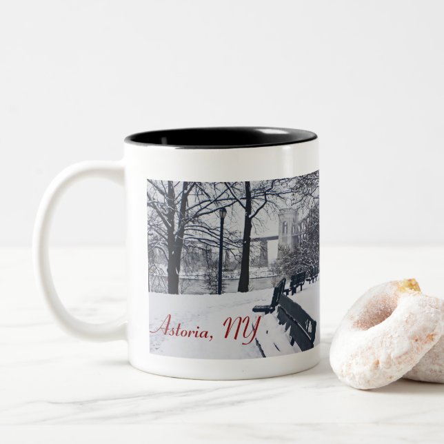 Hellgate Bridge, Astoria, NY Two-Tone Coffee Tasse (Mit Donut)