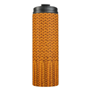 Hellgelb: handgefertigte Stricktextur. Thermosbecher