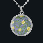 Hellgelb & Periwinkle Blaue Rose Blumenzehen Sterling Silberkette<br><div class="desc">Schöne helle Gelb & Periwinkle Blaue Pony & Rose Blumen Hochzeitseinladungen mit reichlich Grün. Ideal für ein Blumenthema oder eine traditionelle weiße Hochzeit im Frühling oder Sommer. Passen Sie die Farbe und den Text an,  um diese Hochzeit einladen zu lassen!</div>