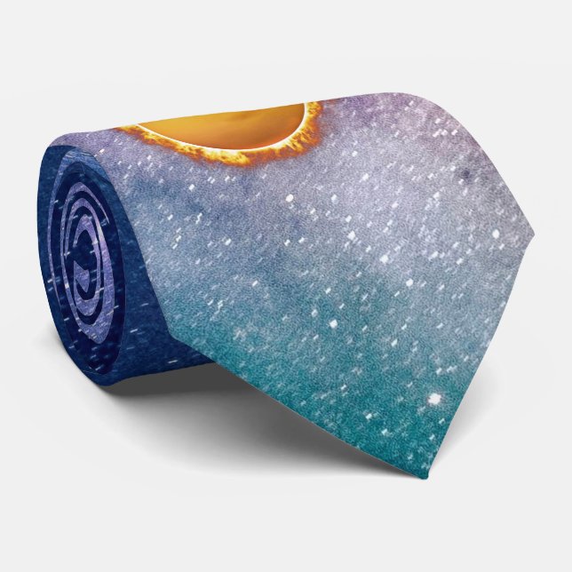 Hellgelbe Sonne unser Stern mit Sonnenflecken Krawatte (Gerollt)