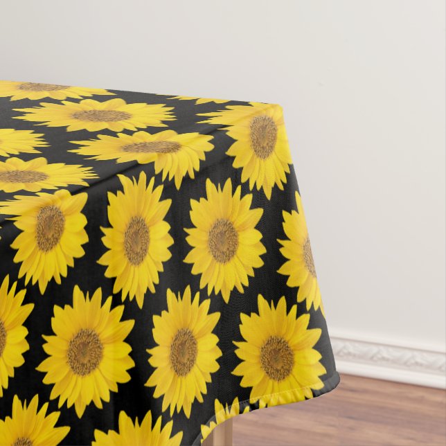 Hellgelbe Sonnenblumen auf schwarz Tischdecke (Beispiel)