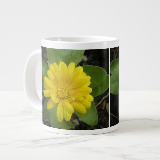 Hellgelbe Tasse (Vorderseite Links)