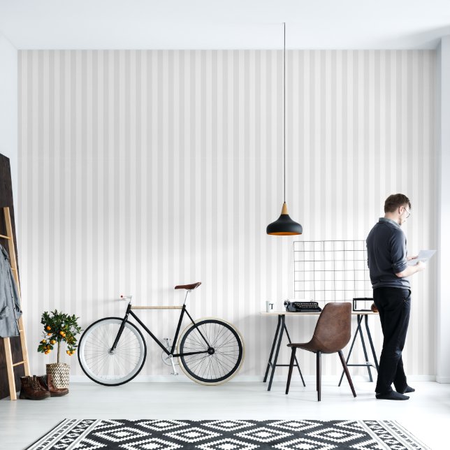 Hellgraue und weiße Streifen Tapete (Wohnbereich)