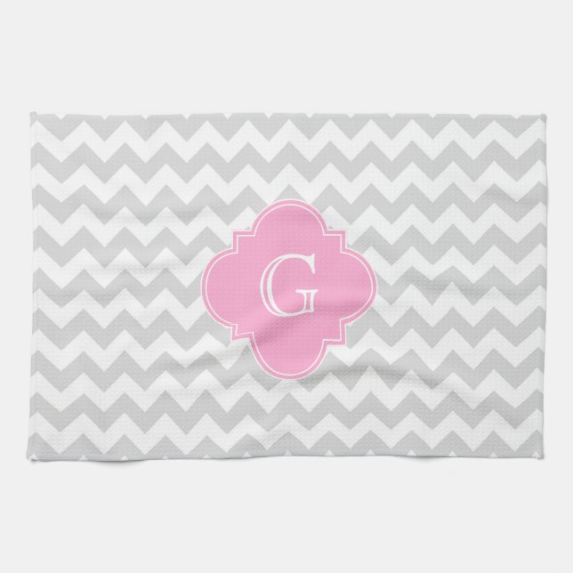 Hellgrauweißes Zickzack rosa Quatrefolienmonogramm Handtuch (Horizontal)