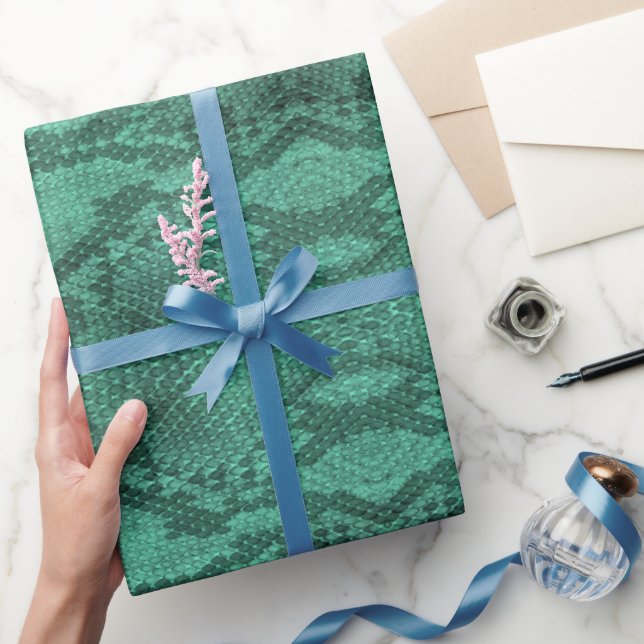 Hellgrüne Schlangenhautdrucke Geschenkpapier (Schenken)