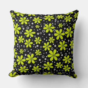 Hellgrünes Neonblumenmuster auf schwarzem Hintergr Kissen