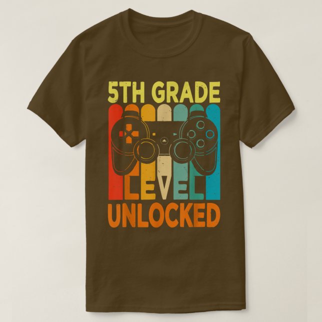 Hello 5th Grad Level Unlocked Video Game Back to  T-Shirt (Design vorne)