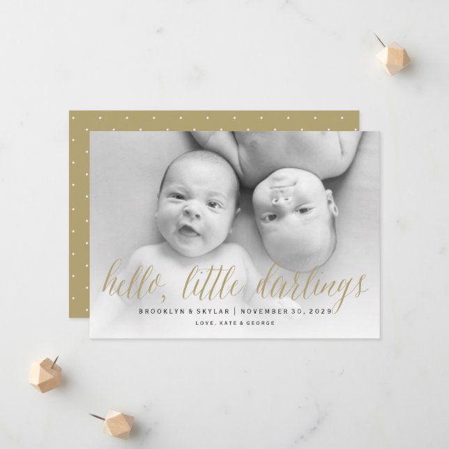 Hello Little Darlings Gold Script Twin Foto Birth Ankündigung (Vorderseite/Rückseite Beispiel)