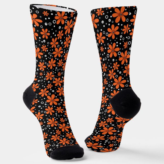 Hellorange Blume auf schwarzem Hintergrund mit w Socken (Gewinkelt)
